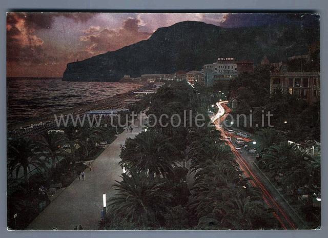 Collezionismo di cartoline postali